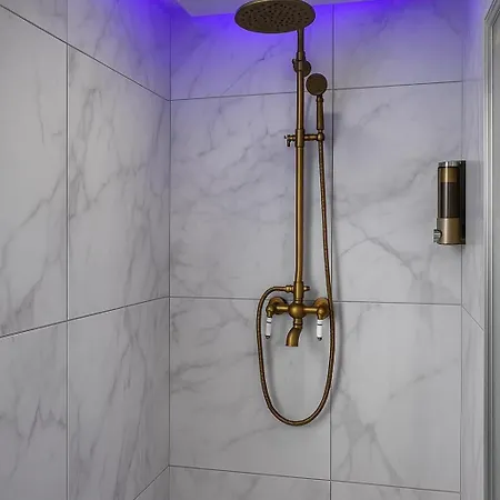 Thefloor Hotel - Suite Prestige Apartment Coignieres